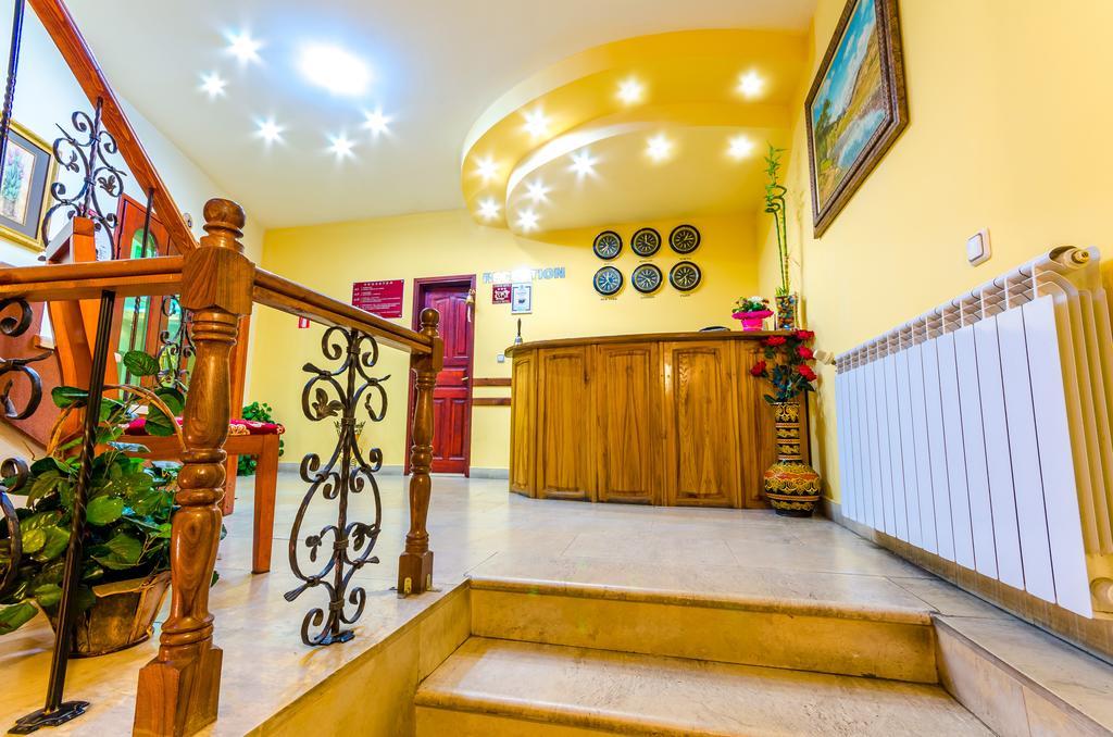 Hotel Cosmos Asenovgrad Dış mekan fotoğraf