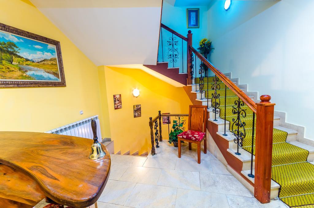 Hotel Cosmos Asenovgrad Dış mekan fotoğraf