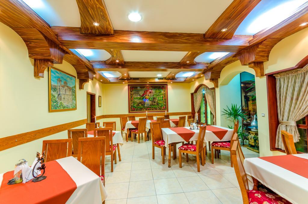 Hotel Cosmos Asenovgrad Dış mekan fotoğraf