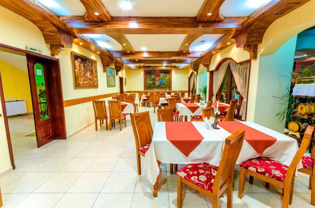 Hotel Cosmos Asenovgrad Dış mekan fotoğraf