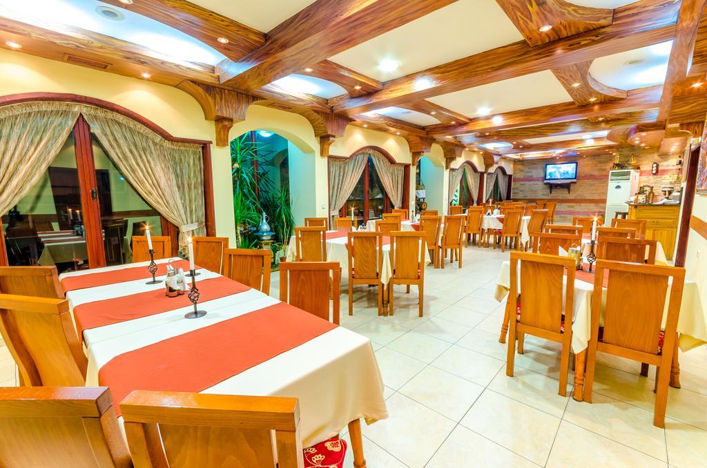 Hotel Cosmos Asenovgrad Dış mekan fotoğraf